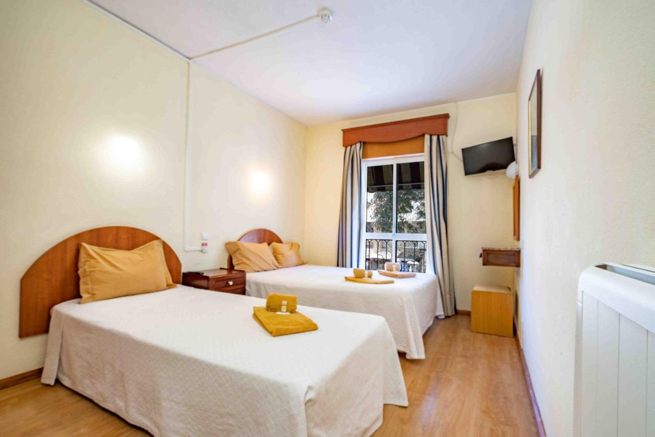 Residencial Capri By Umbral Hotel อัลบูเฟรา ภายนอก รูปภาพ